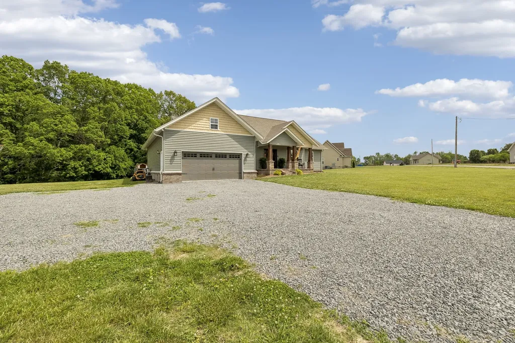 166 Coley Court Lafayette TN 37083