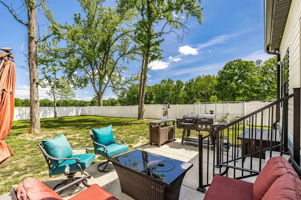 1885 Woodruff Avenue Greenbrier TN 37073