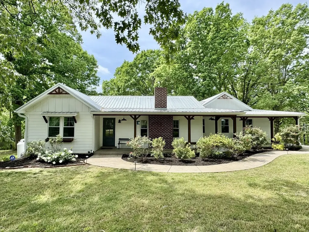 7120 Wallace Road Fairview TN 37062