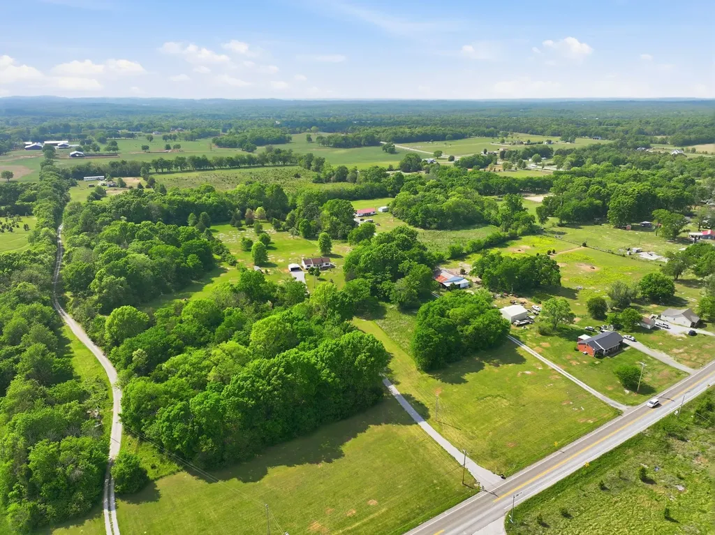 4290 Highway 431 Columbia TN 38401