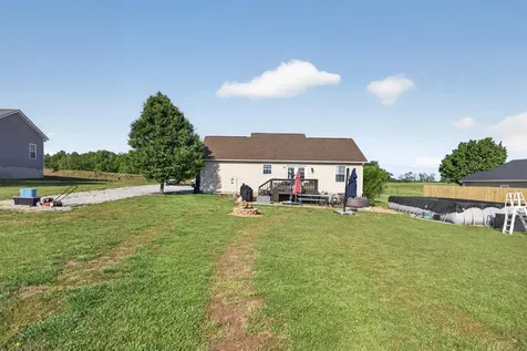 15501 Old Kentucky Road Walling TN 38587