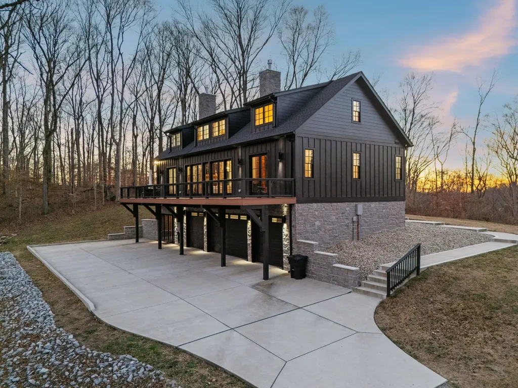 7650 Chipmunk Lane Nashville TN 37221