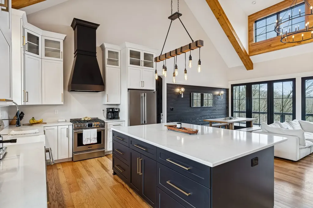 7650 Chipmunk Lane Nashville TN 37221
