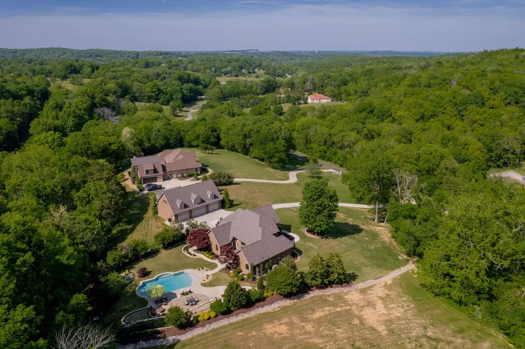 126 Hidden Valley Road Arrington TN 37014