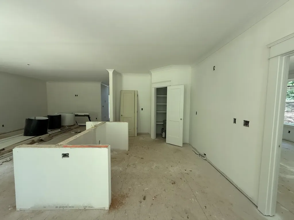 10005 Forest Lane Bon Aqua TN 37025