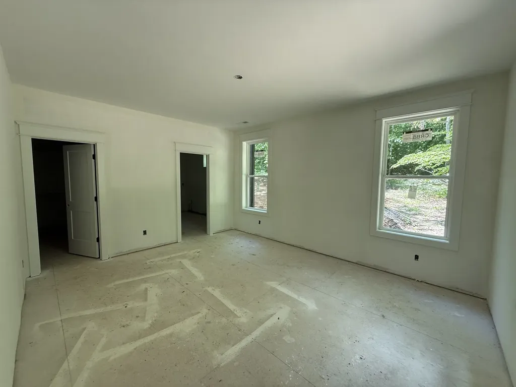 10005 Forest Lane Bon Aqua TN 37025