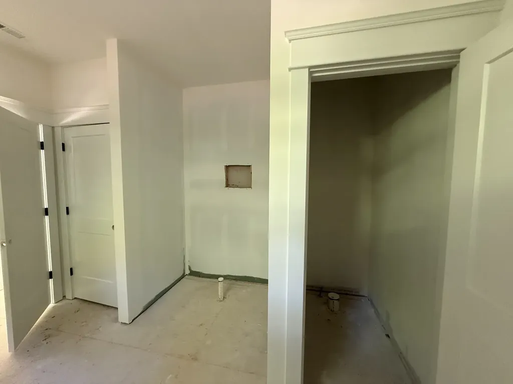 10005 Forest Lane Bon Aqua TN 37025