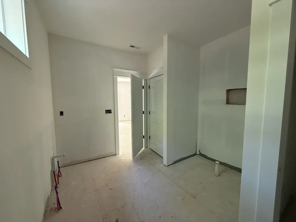 10005 Forest Lane Bon Aqua TN 37025