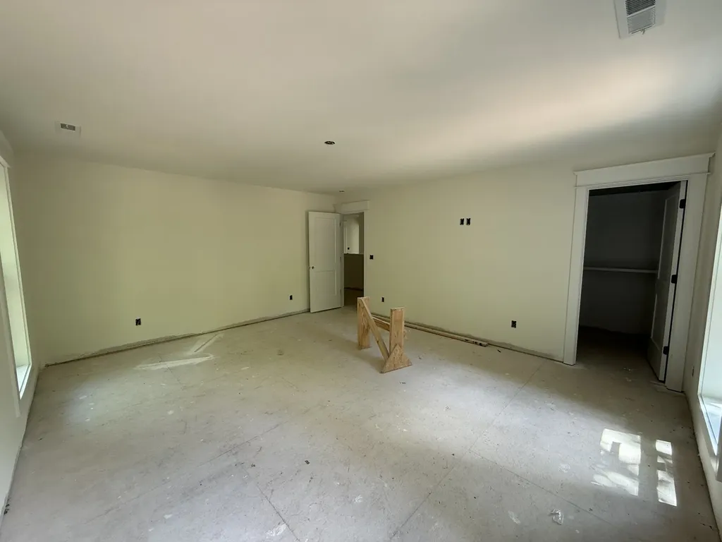 10005 Forest Lane Bon Aqua TN 37025