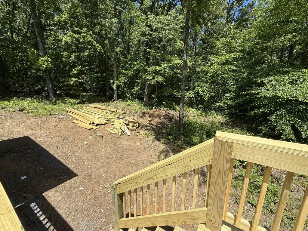 10005 Forest Lane Bon Aqua TN 37025