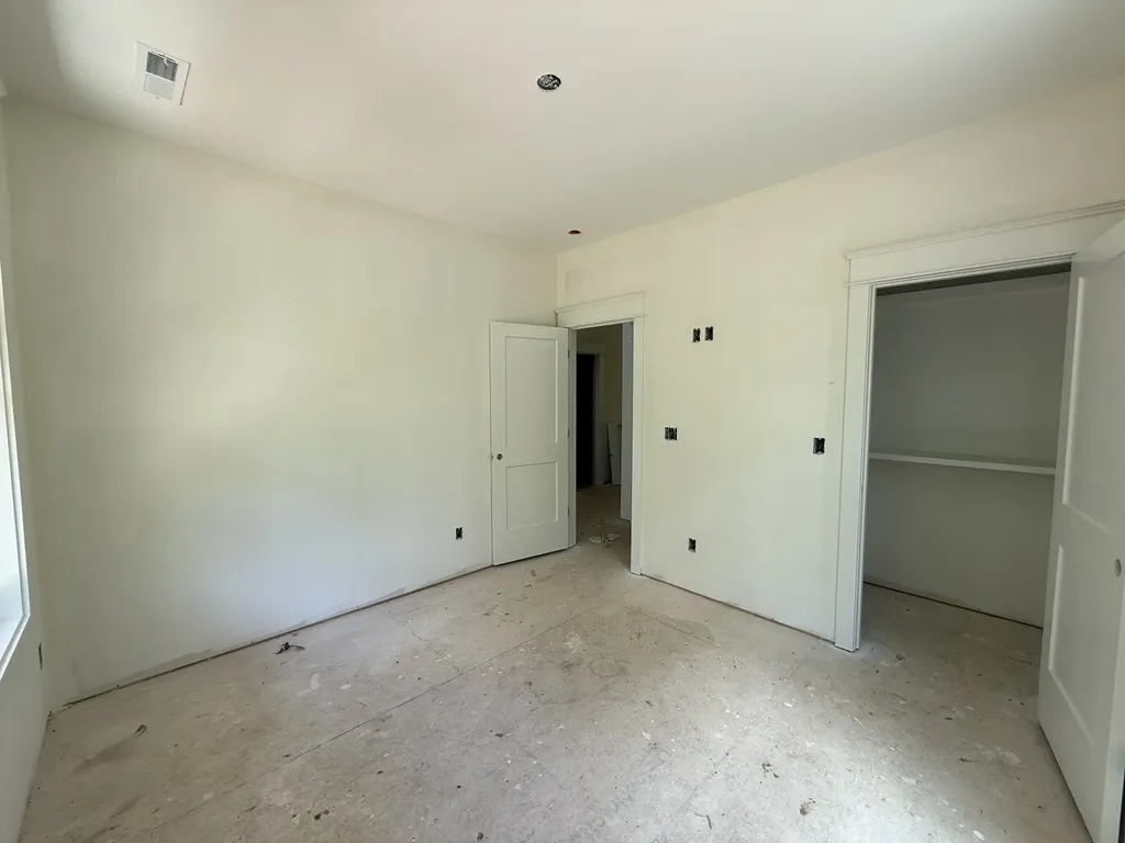10005 Forest Lane Bon Aqua TN 37025