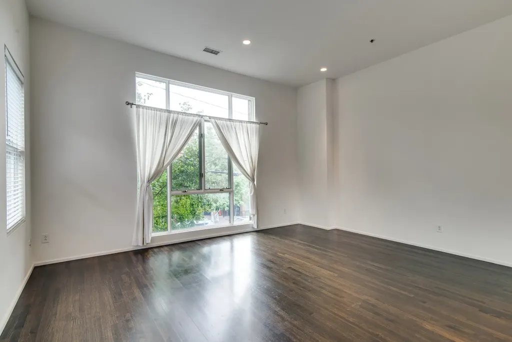 1201 5th Ave, N Nashville TN 37208