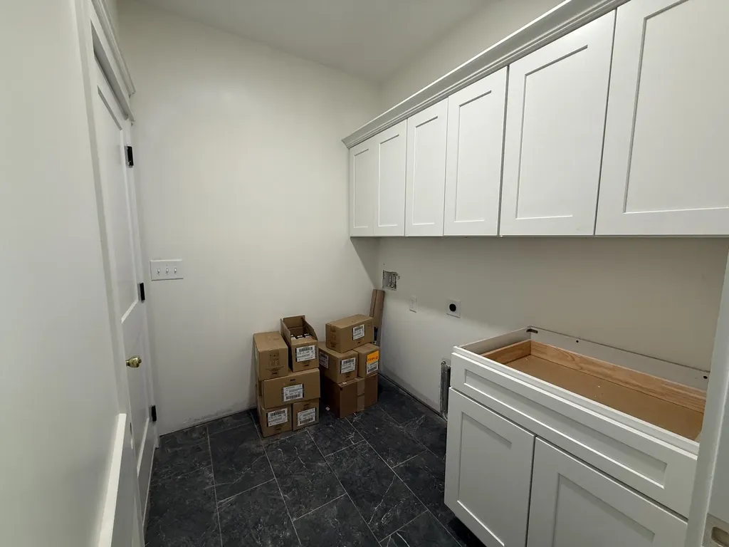 10022 Forest Lane Bon Aqua TN 37025