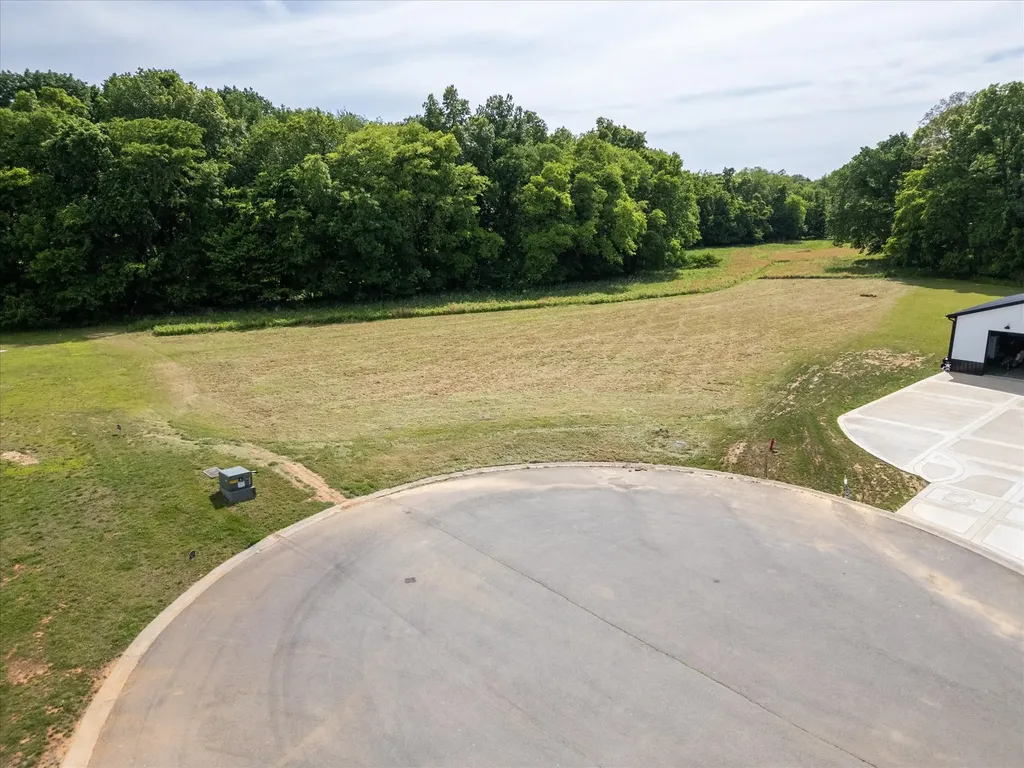 4492 Crossroads Drive Clarksville TN 37040