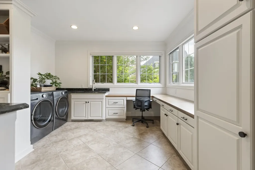 8218 Holly Road Brentwood TN 37027