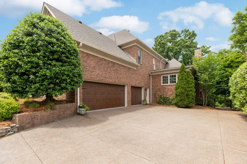 8218 Holly Road Brentwood TN 37027