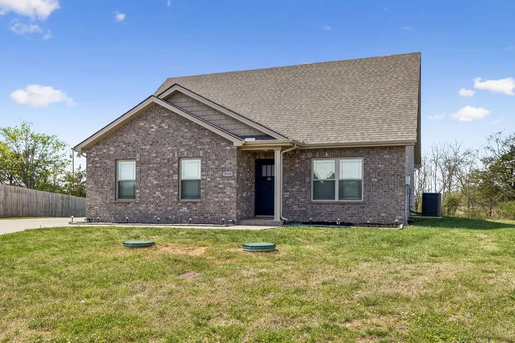 5444 Marisack Court Christiana TN 37037