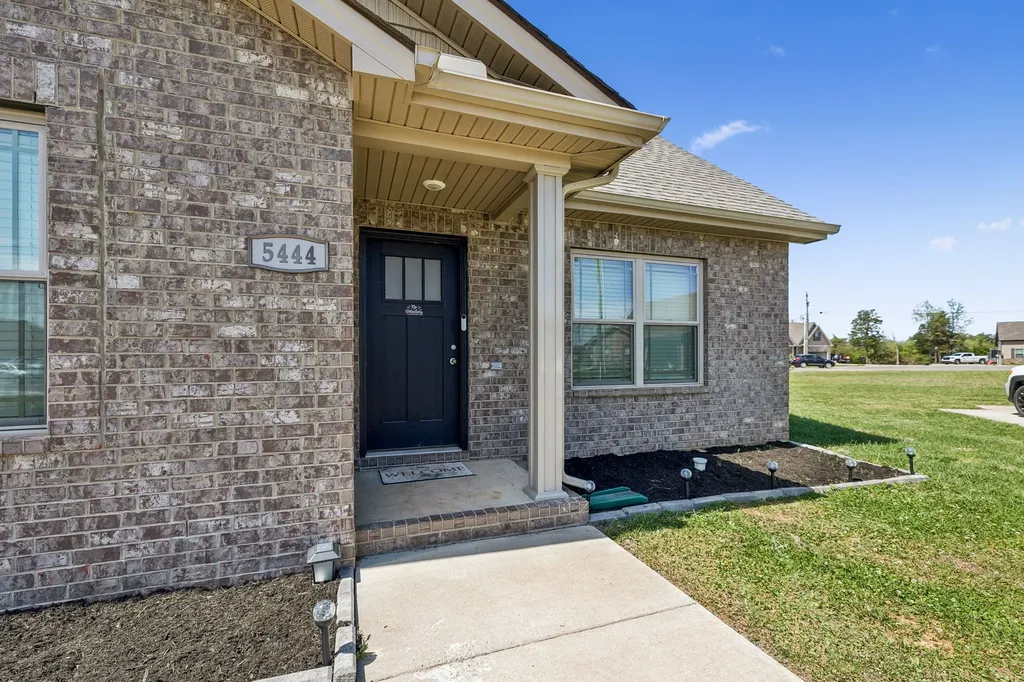 5444 Marisack Court Christiana TN 37037