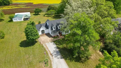 11450 Mcillwain Road Holladay TN 38341