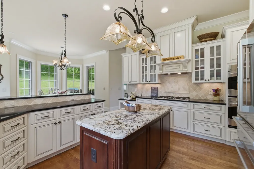 2160 Darks Mill Road Columbia TN 38401