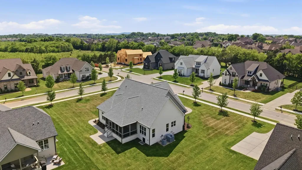 1005 Stone Creek Lane Lebanon TN 37087