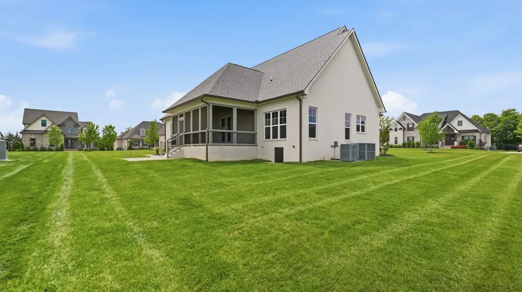 1005 Stone Creek Lane Lebanon TN 37087