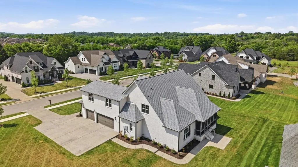 1005 Stone Creek Lane Lebanon TN 37087