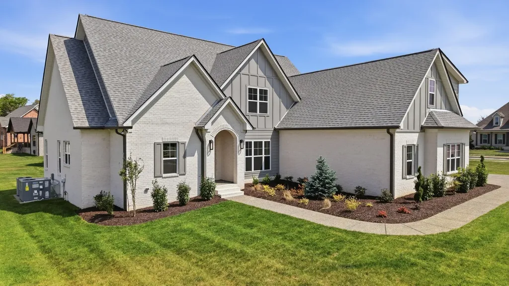 1005 Stone Creek Lane Lebanon TN 37087