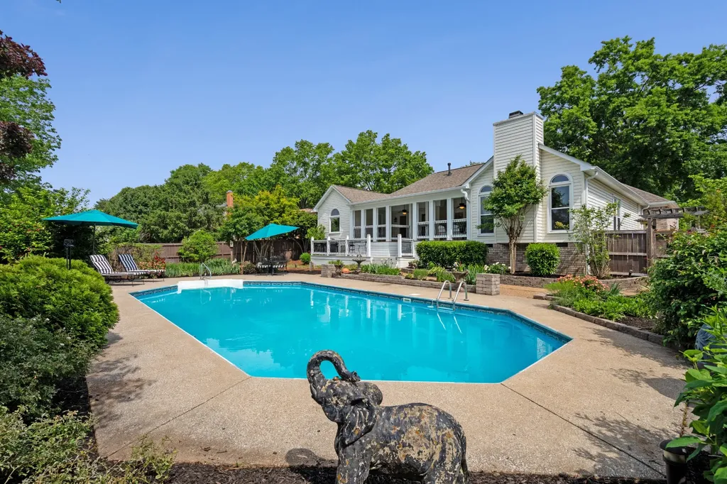 5006 Langford Pass Old Hickory TN 37138