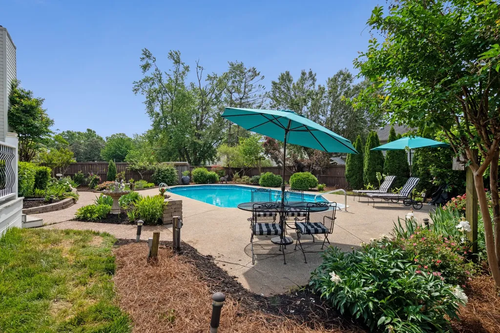 5006 Langford Pass Old Hickory TN 37138