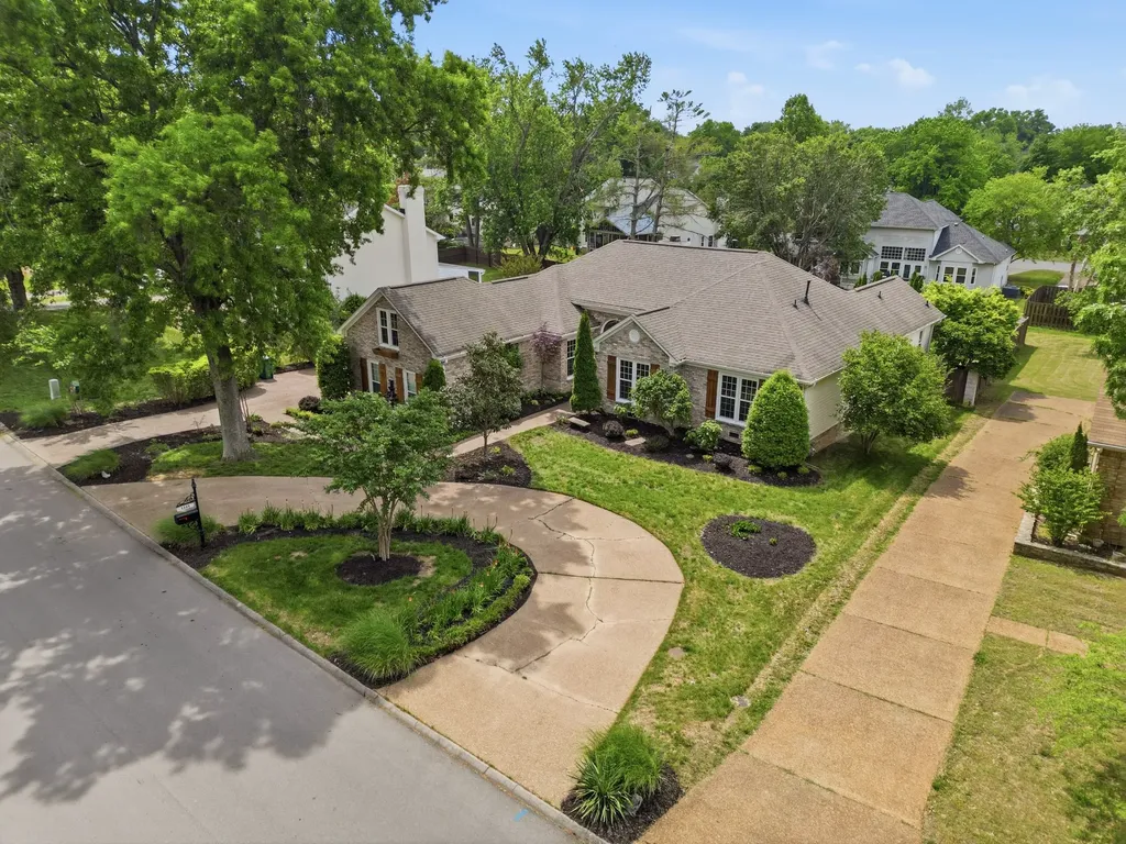 5006 Langford Pass Old Hickory TN 37138
