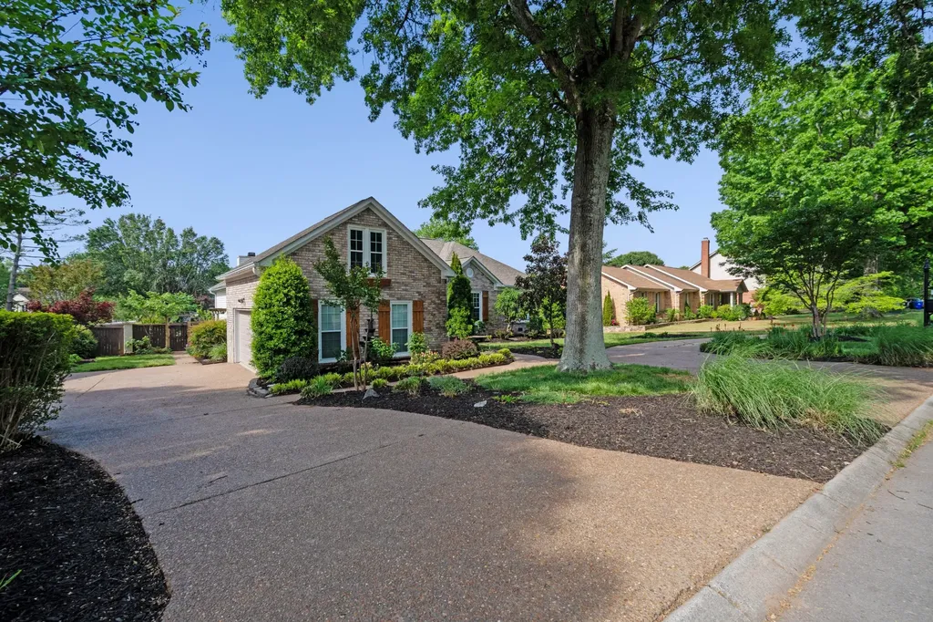 5006 Langford Pass Old Hickory TN 37138