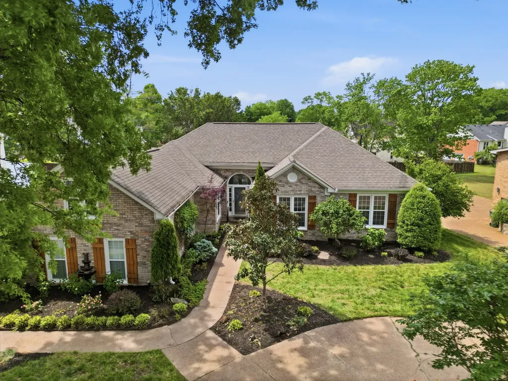 5006 Langford Pass Old Hickory TN 37138