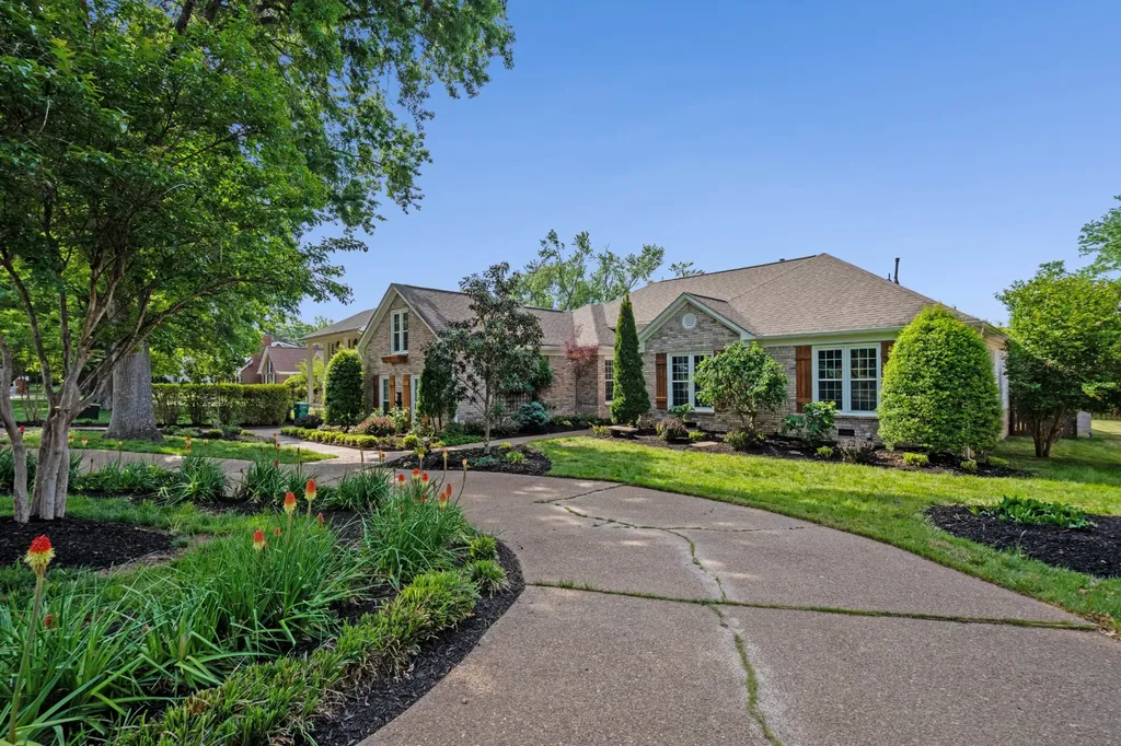5006 Langford Pass Old Hickory TN 37138