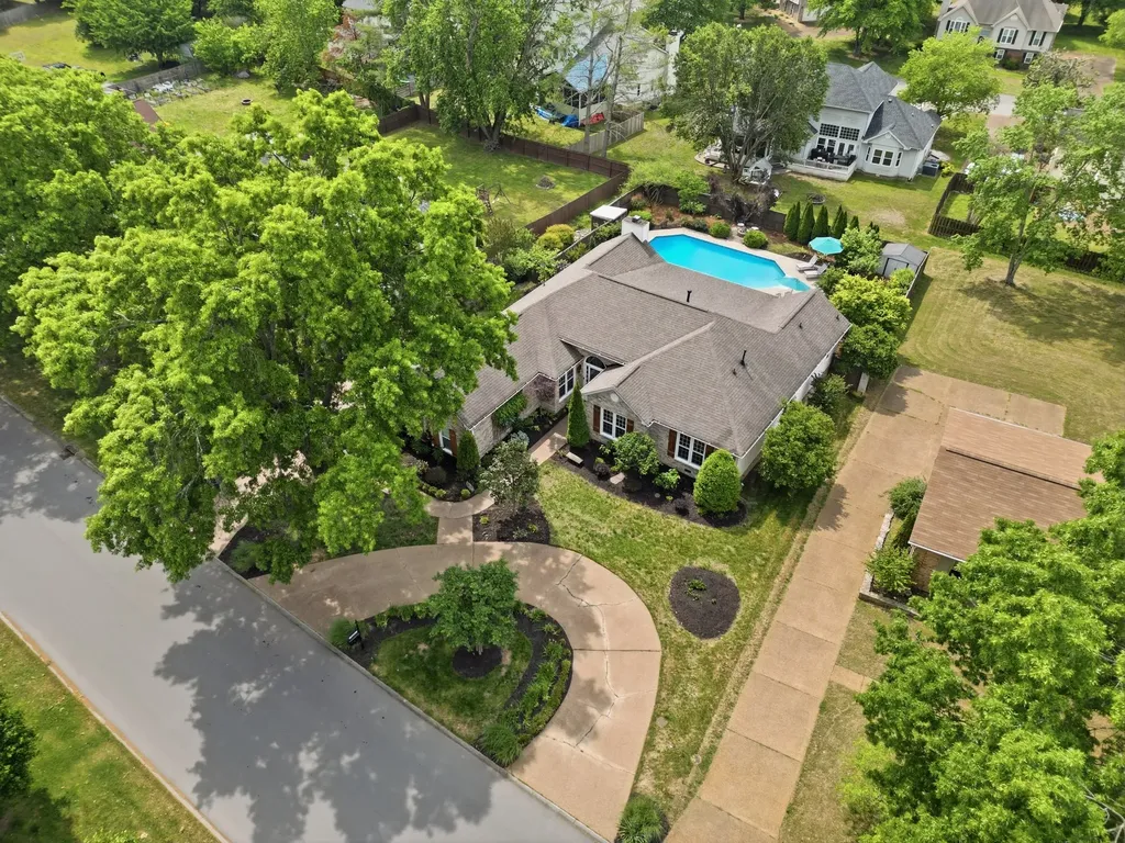 5006 Langford Pass Old Hickory TN 37138