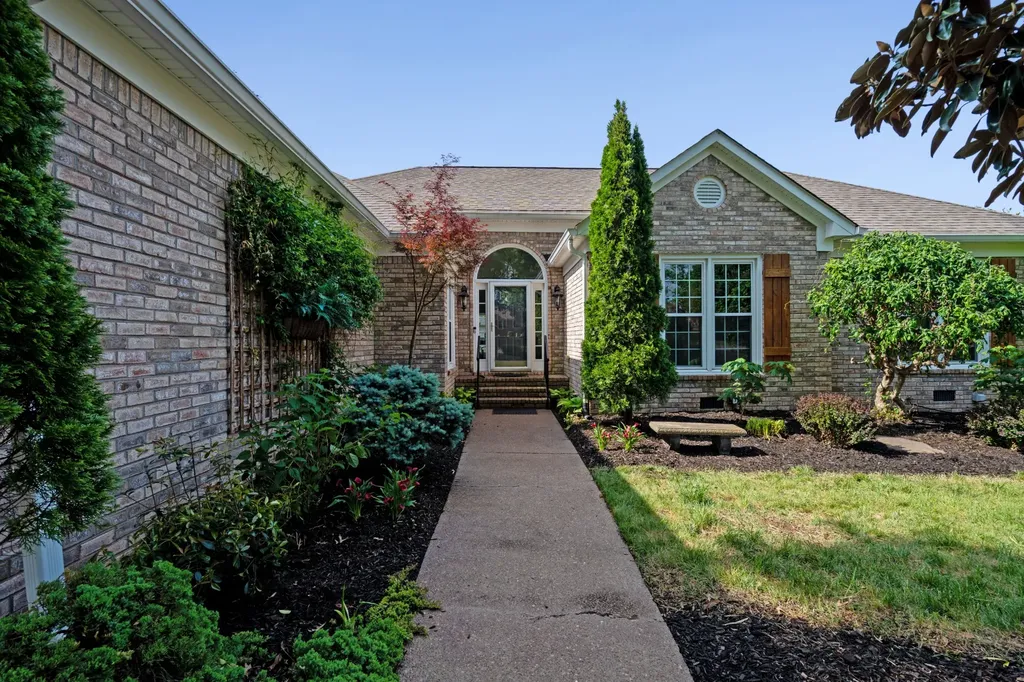 5006 Langford Pass Old Hickory TN 37138