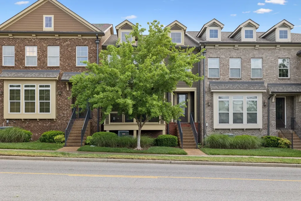 1102 Smokewood Way Nashville TN 37221