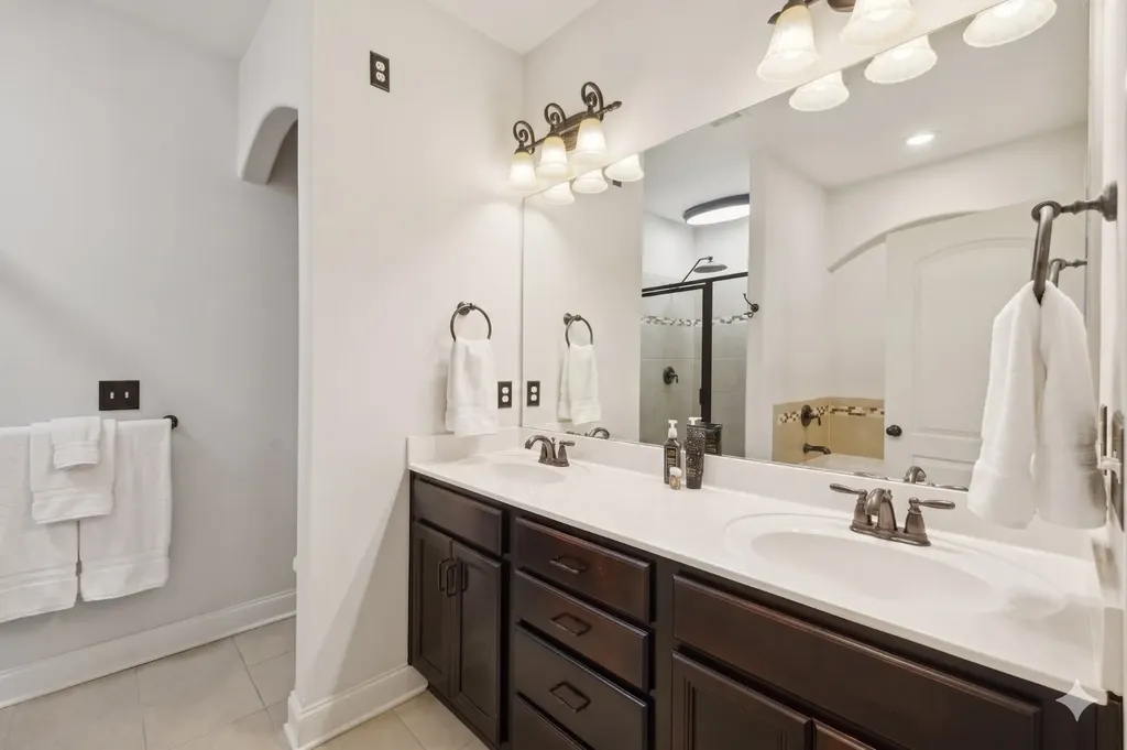 1102 Smokewood Way Nashville TN 37221