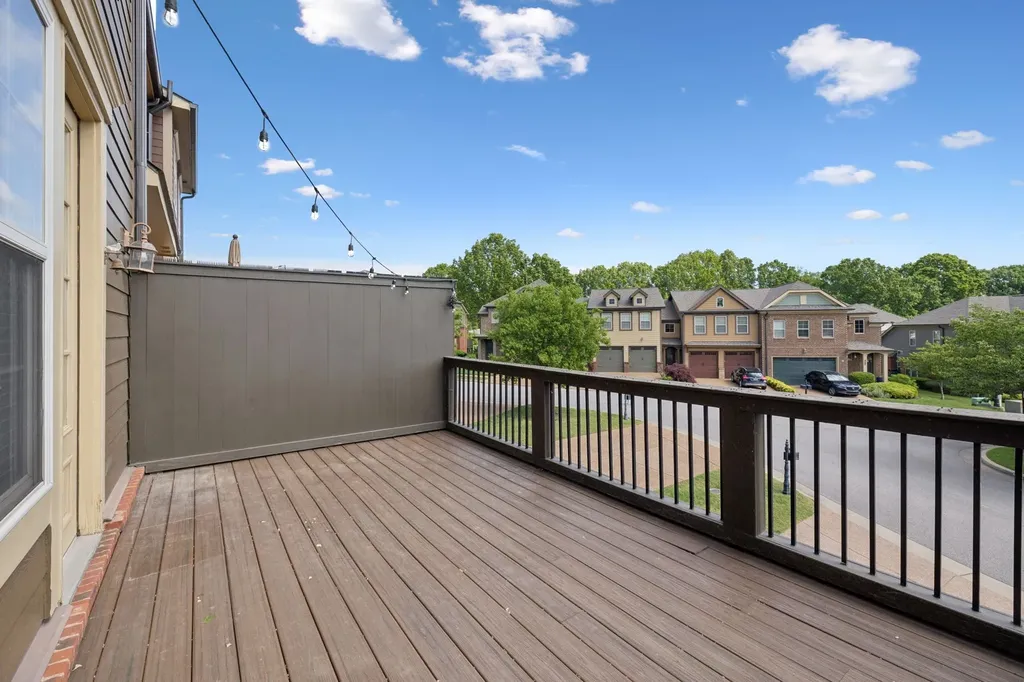 1102 Smokewood Way Nashville TN 37221