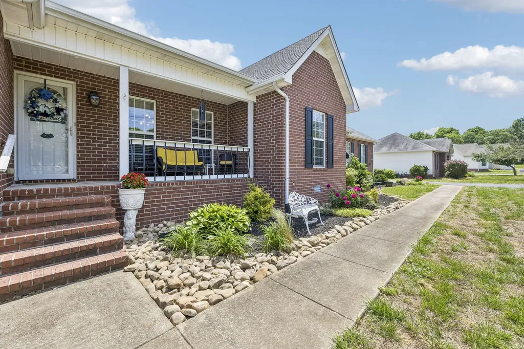605 Meadowlark Drive Shelbyville TN 37160
