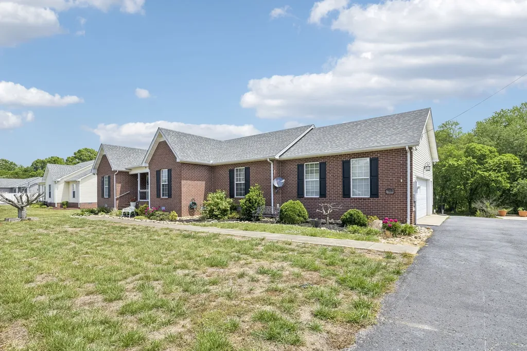 605 Meadowlark Drive Shelbyville TN 37160