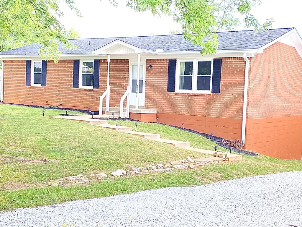 2801 Denham Avenue Columbia TN 38401