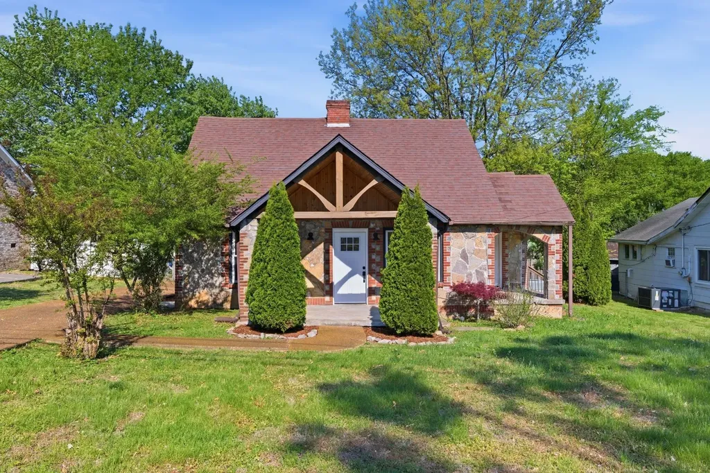 407 Pitts Avenue Old Hickory TN 37138