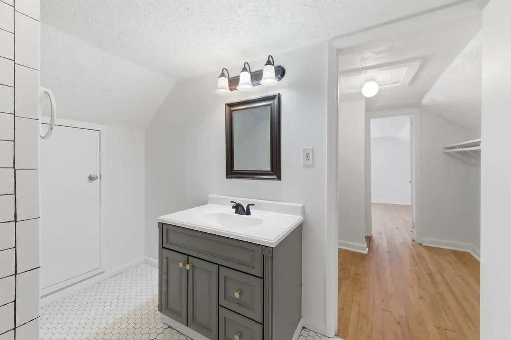 407 Pitts Avenue Old Hickory TN 37138