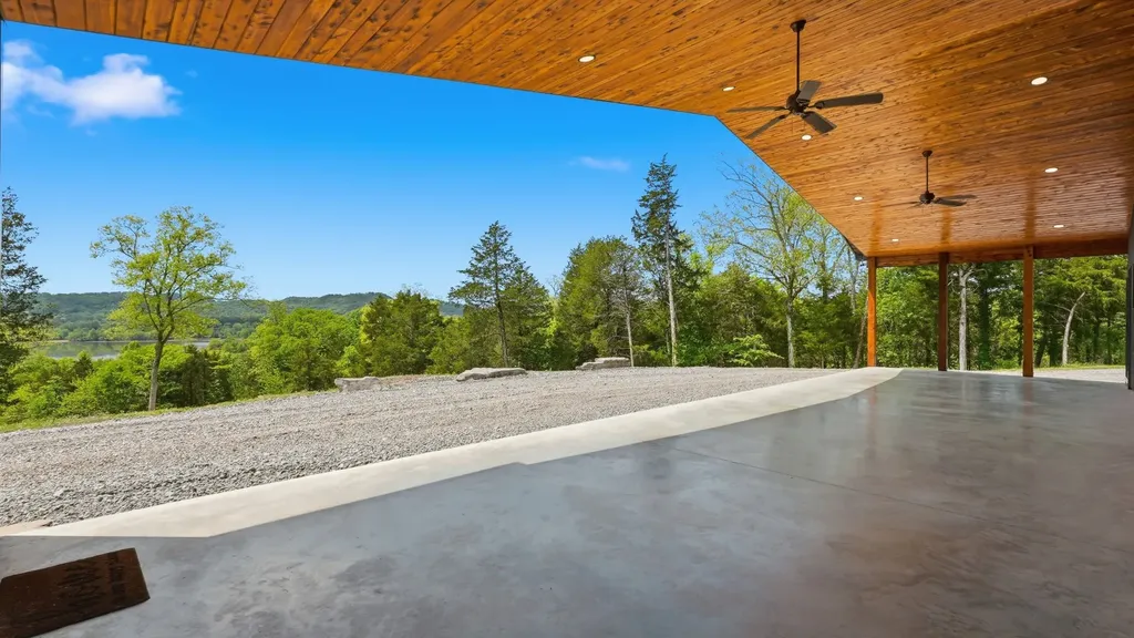2699 Brooks Bend Lane Gainesboro TN 38562