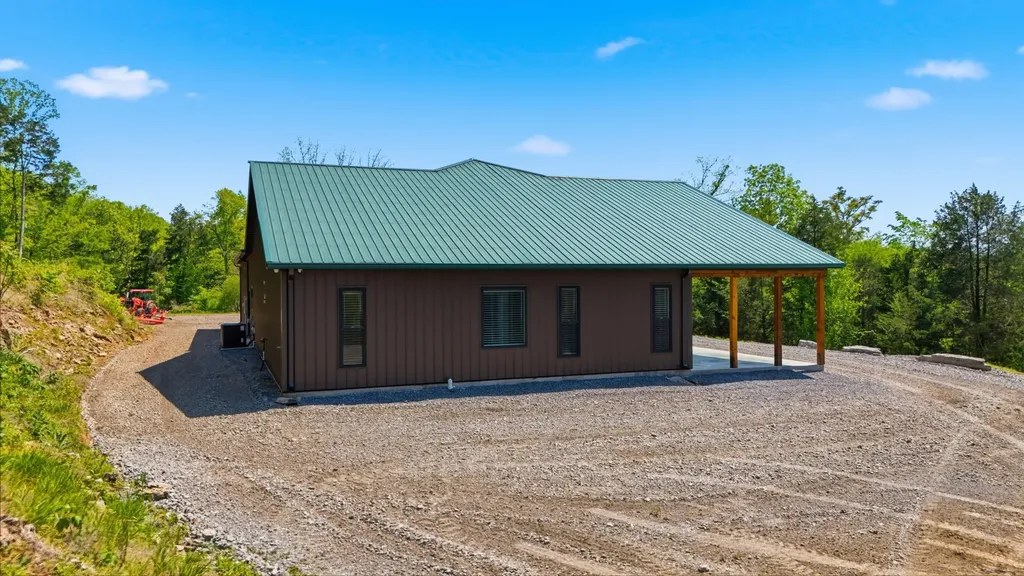 2699 Brooks Bend Lane Gainesboro TN 38562