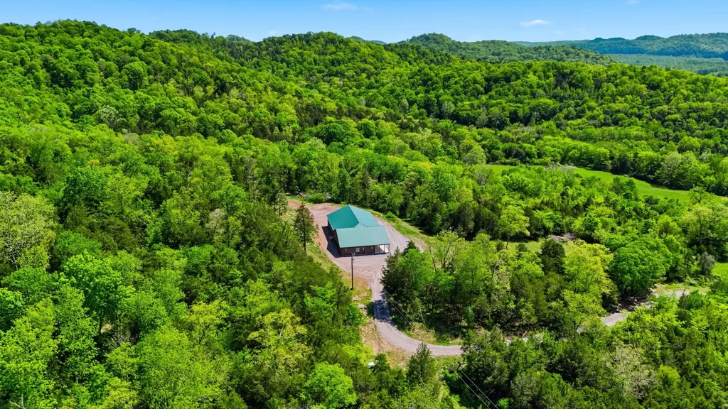 2699 Brooks Bend Lane Gainesboro TN 38562