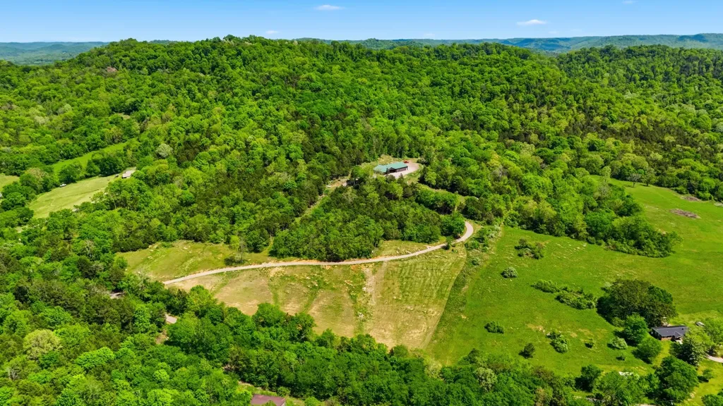 2699 Brooks Bend Lane Gainesboro TN 38562