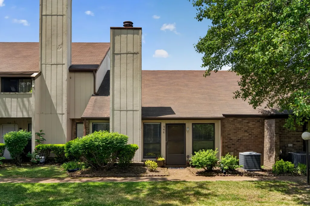 946 Old Fountain Court Hermitage TN 37076