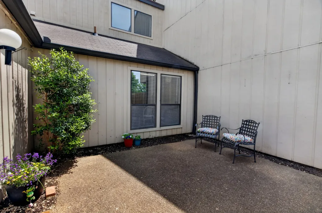946 Old Fountain Court Hermitage TN 37076